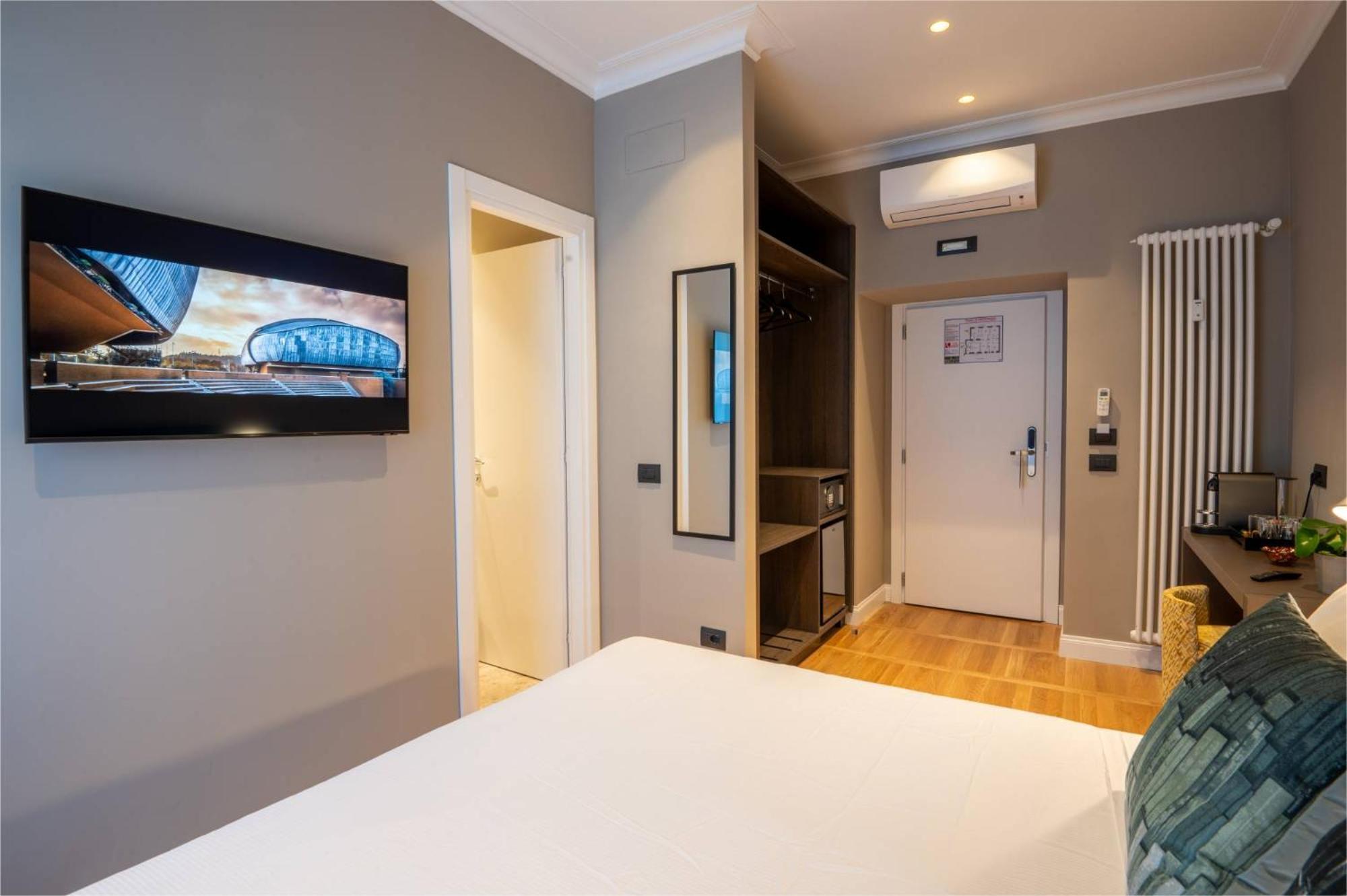 Domus 213 Guest House Рим Стая снимка